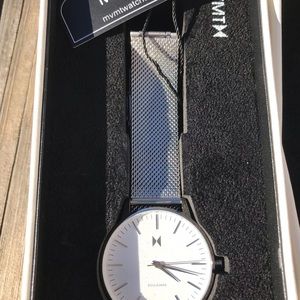 Women’s MVMT watch